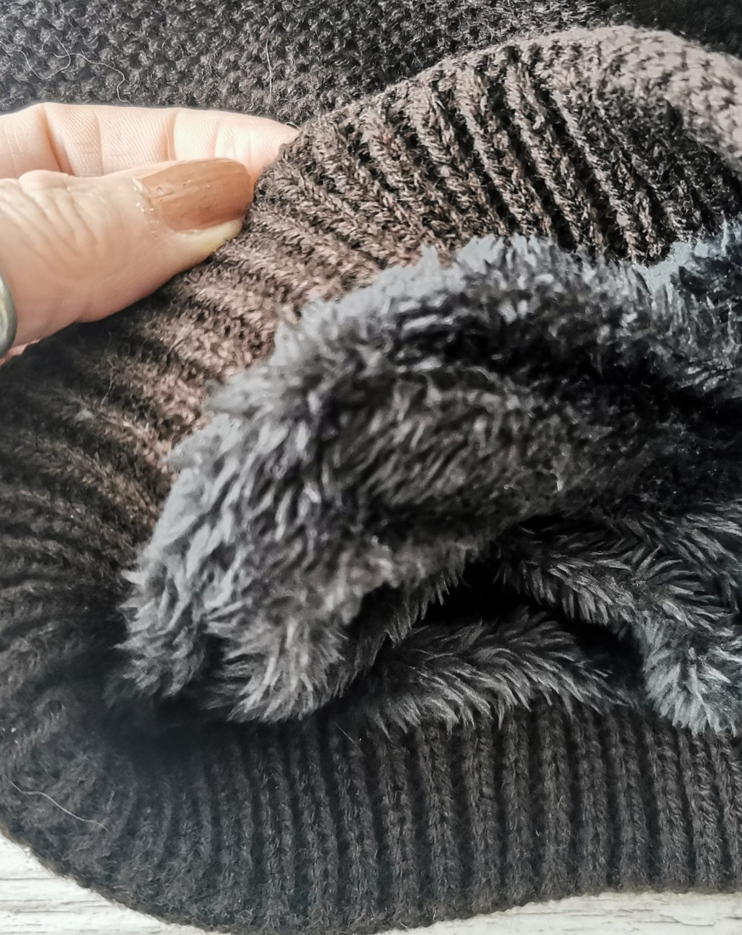 Slouchy oversized grey lined beanie hat