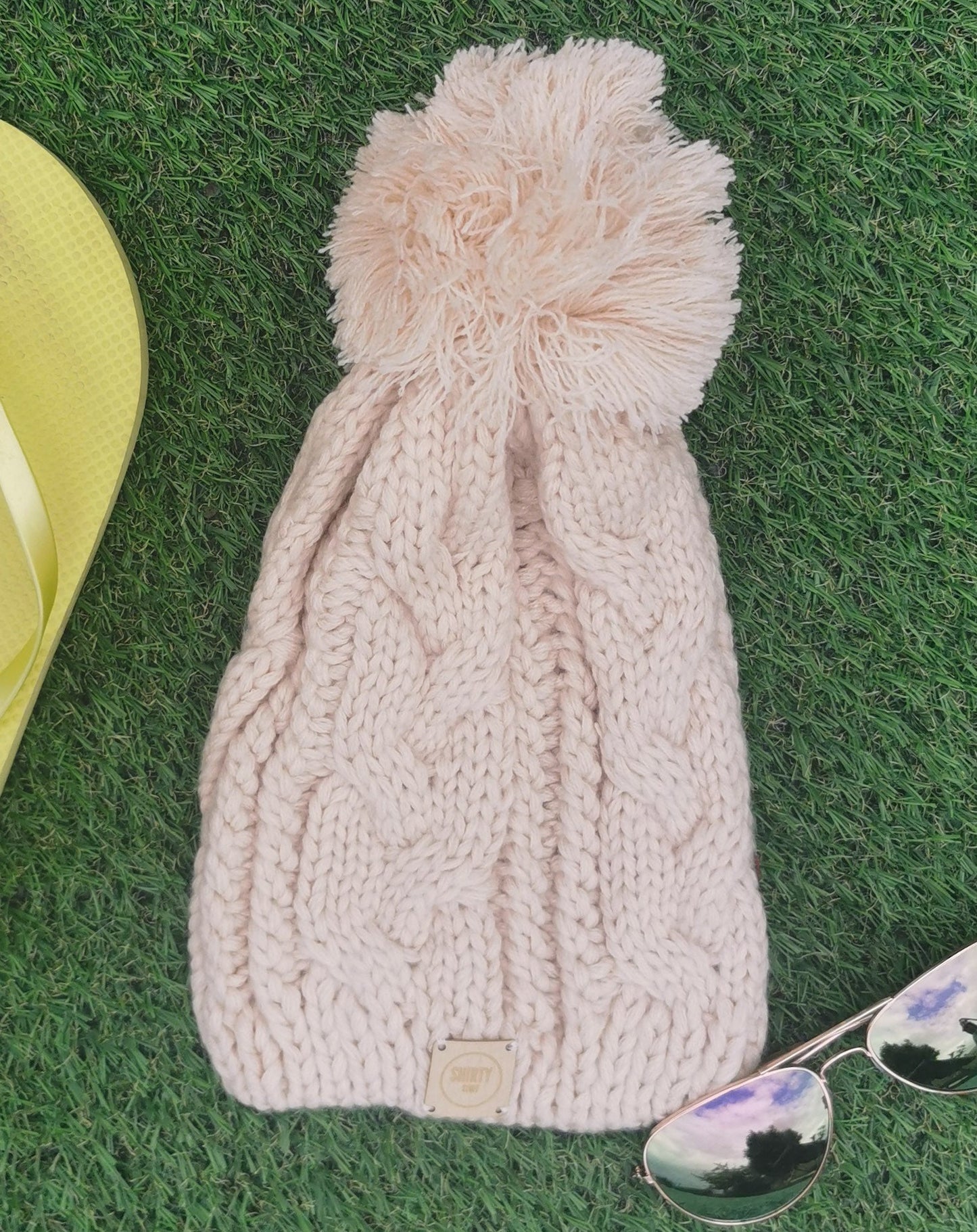 Chunky knit ivory pompom knitted hat