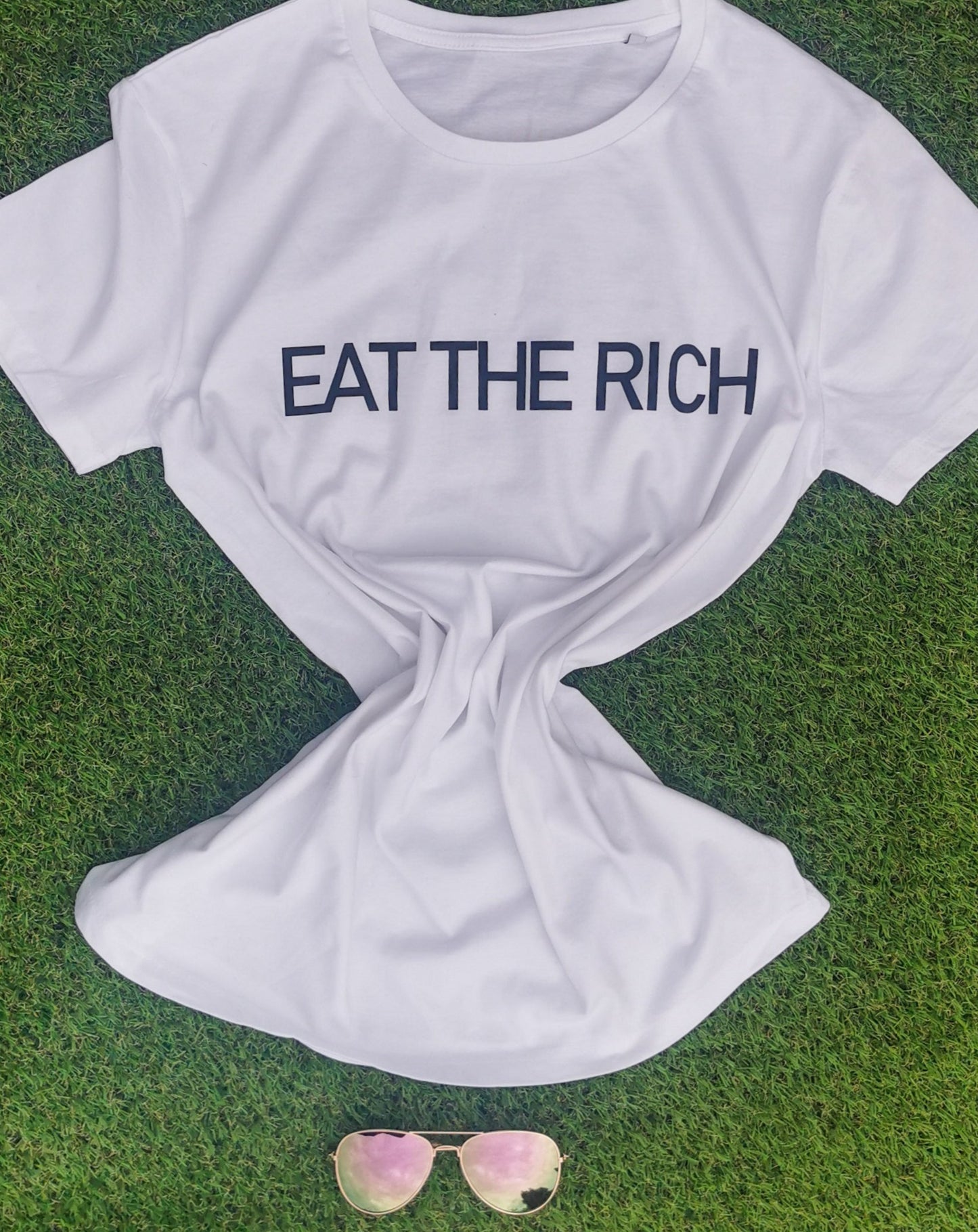 'Eat the rich' white organic cotton t-shirt, one size